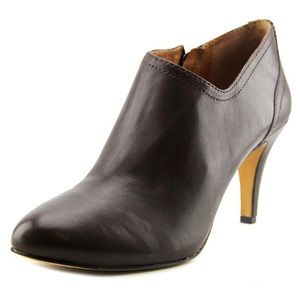 Vince camuto vo-vala brown bootie sz 7.5